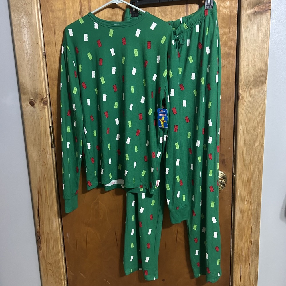Haribo Pajamas‎ Unisex NWT Green Christmas Holiday Soft Gummy Bear